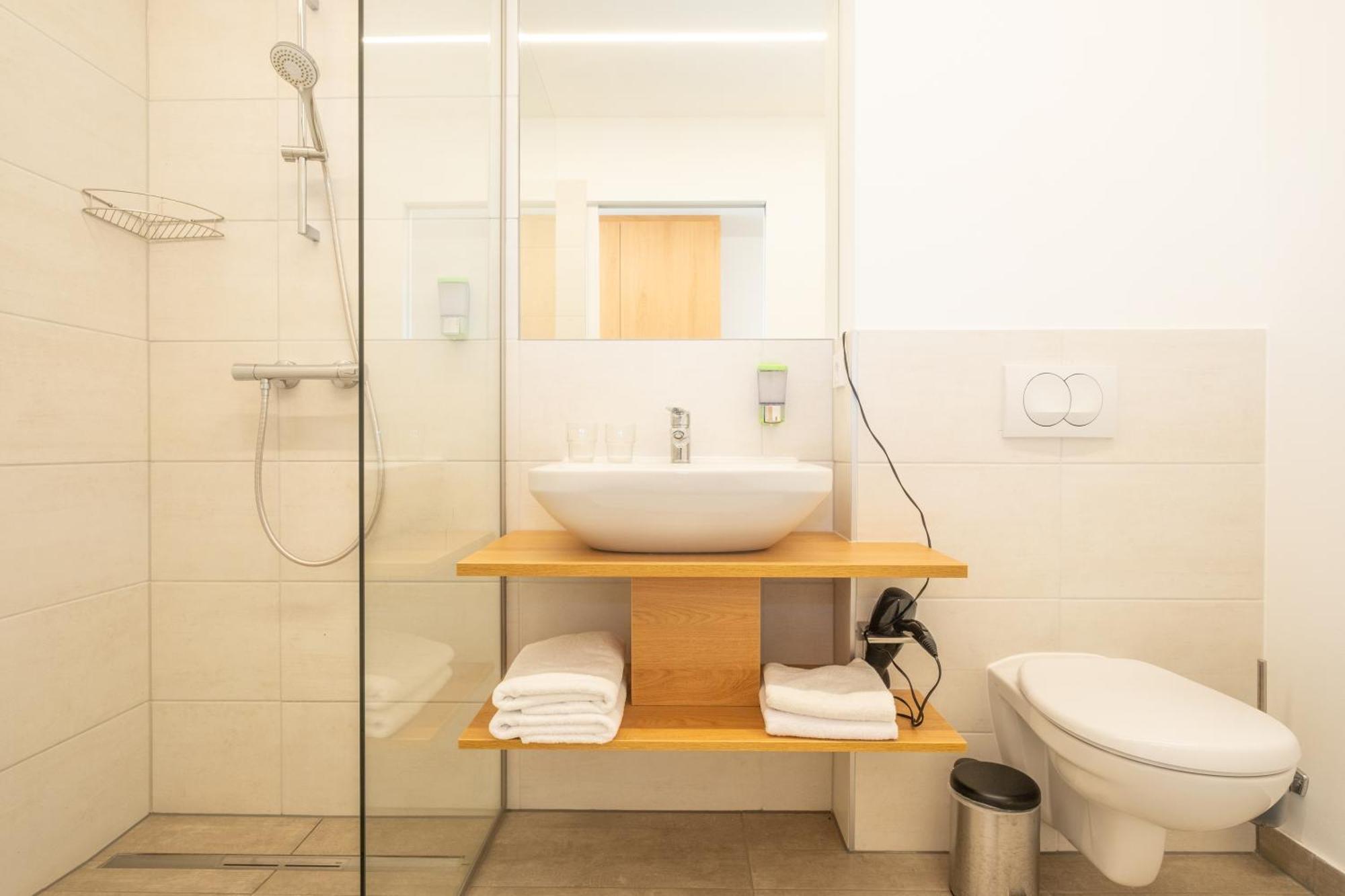 Hotel B3 Gmbh Μαουτχάουζεν Δωμάτιο φωτογραφία